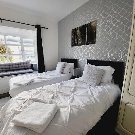 City Centre Room, Wifi, Share Facility Суонси Экстерьер фото