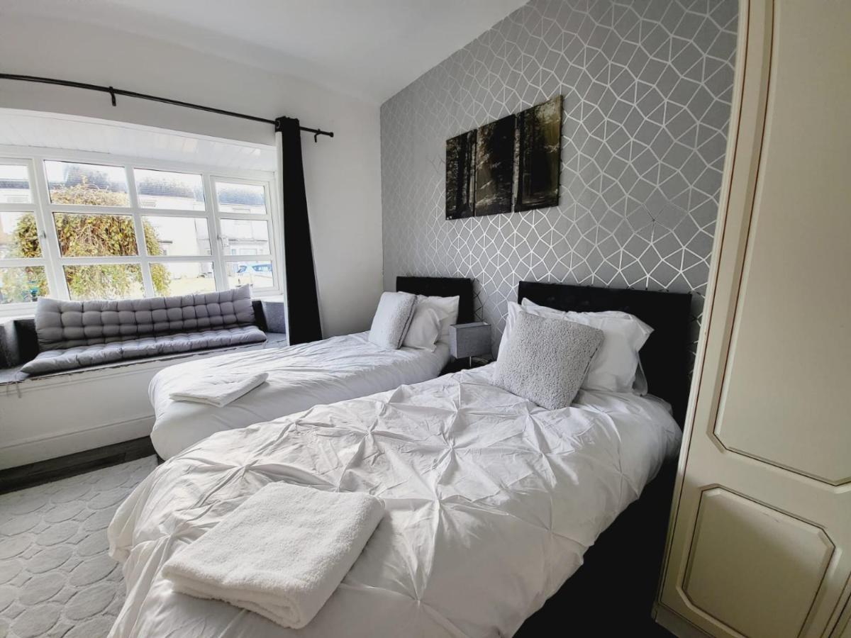 City Centre Room, Wifi, Share Facility Суонси Экстерьер фото