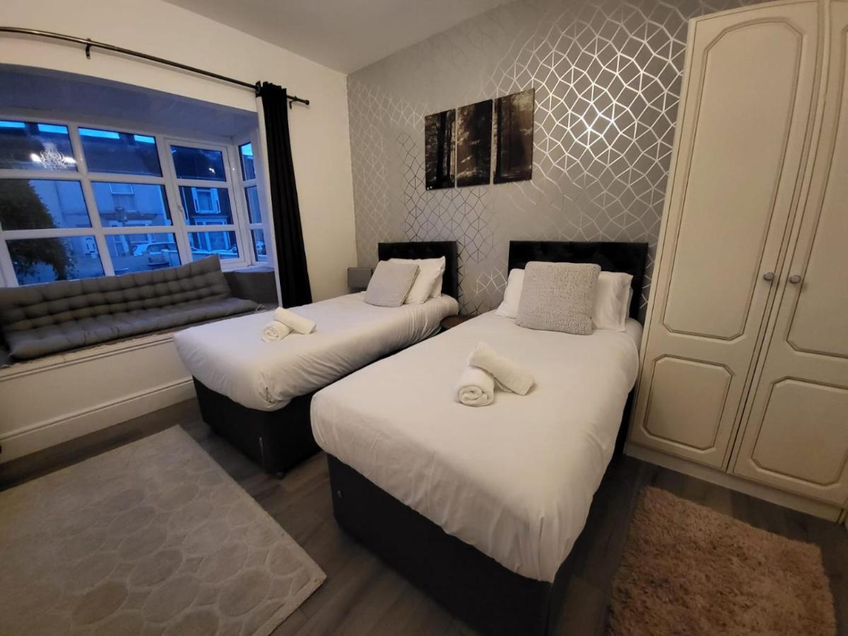 City Centre Room, Wifi, Share Facility Суонси Экстерьер фото